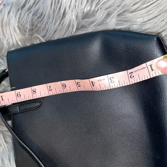 Victoria's Secret Simple Black Crossbody Medium Tote Purse - Picture 5 of 5